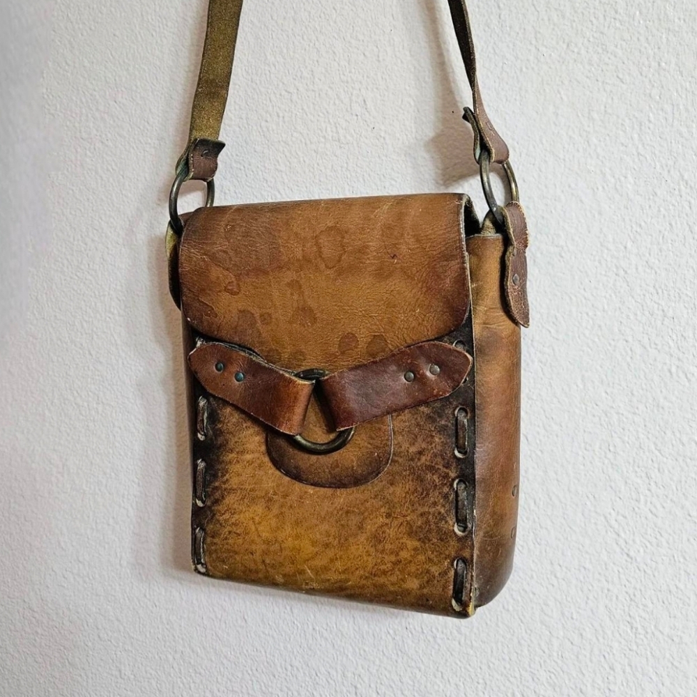 Vintage Brown Leather Crossbody Bag - Picture 5 of 11